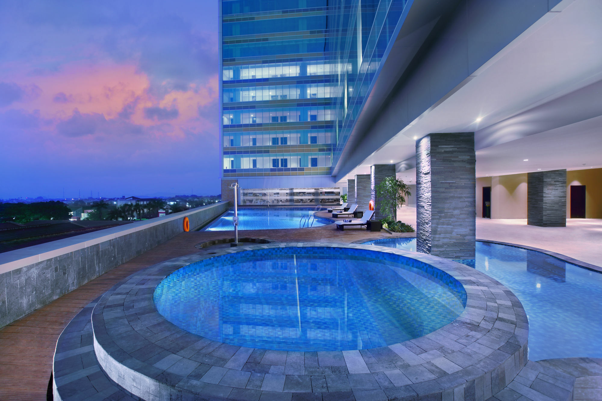 The Alana Hotel & Convention Center Solo By Aston Kültér fotó